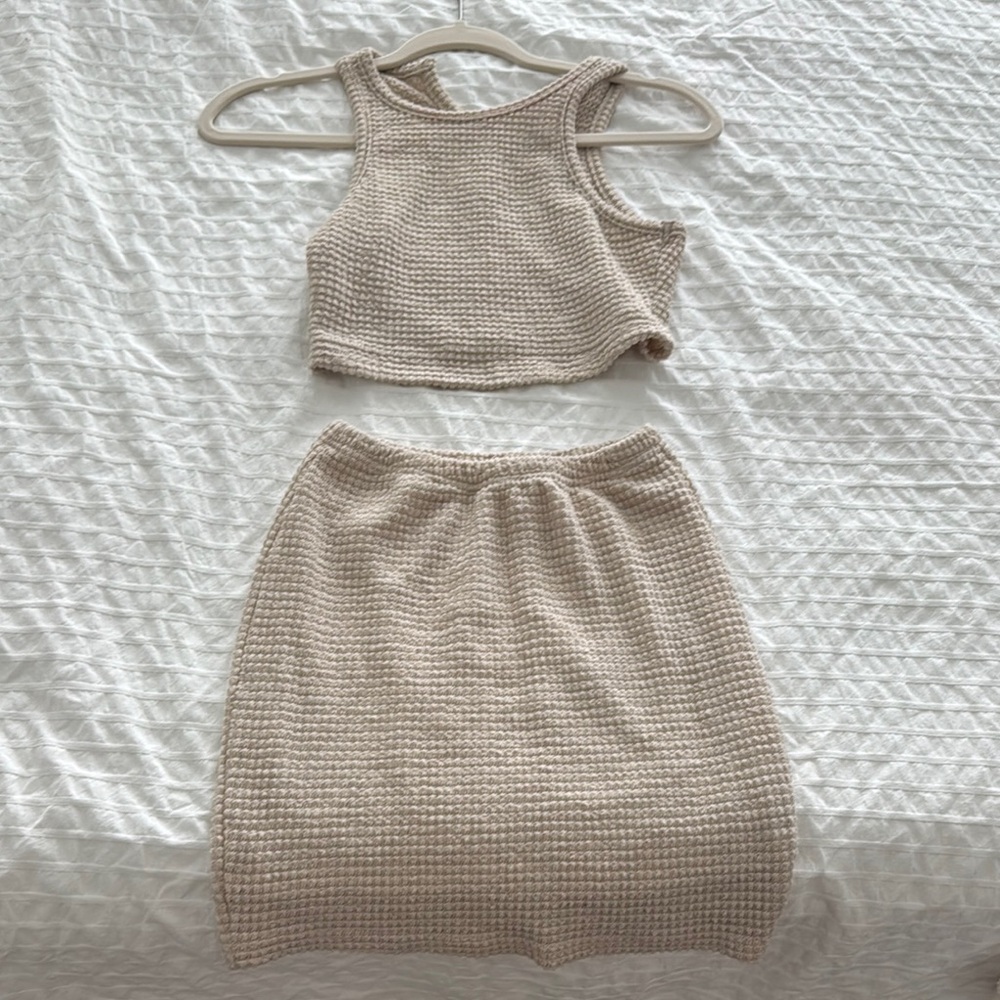 Beige Knit Women's Skirt Set